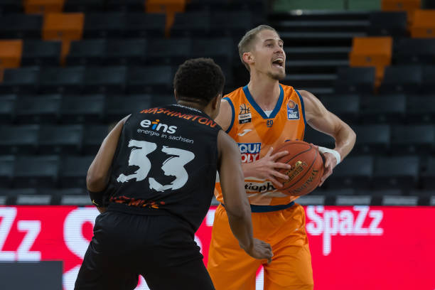 维萨将缺席 维萨将缺席